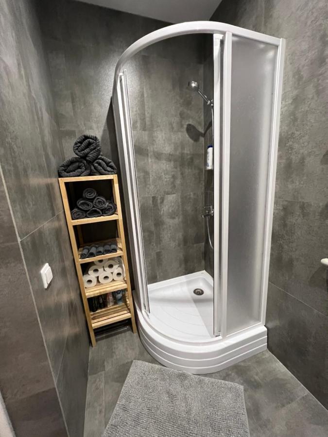 Akmene Center Apartment Naujoji Akmene Eksteriør bilde