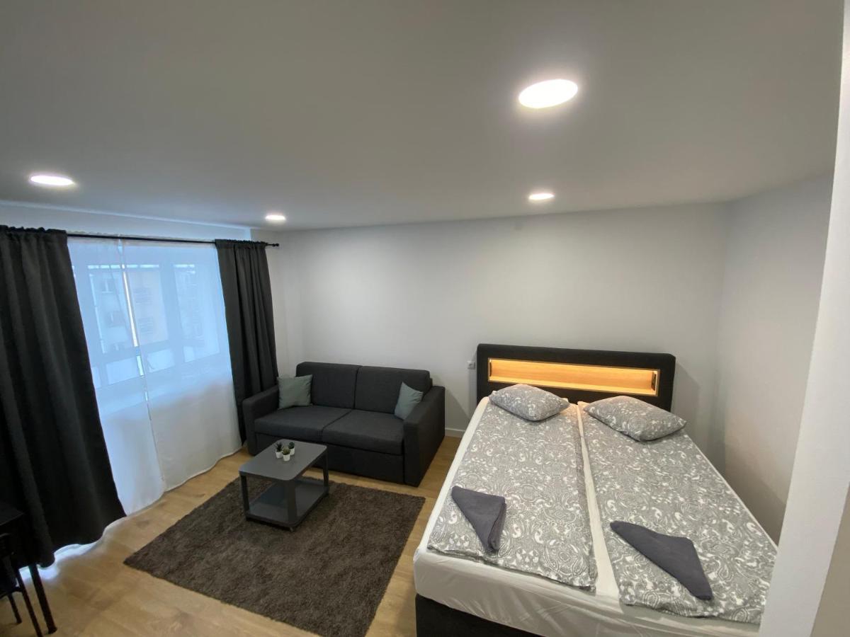 Akmene Center Apartment Naujoji Akmene Eksteriør bilde
